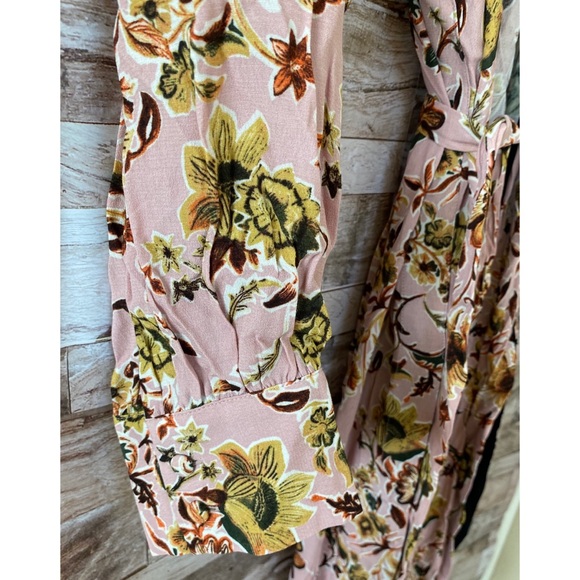 NWT SANCTUARY Calico Floral-Print Belted Kimono - Picture 10 of 10